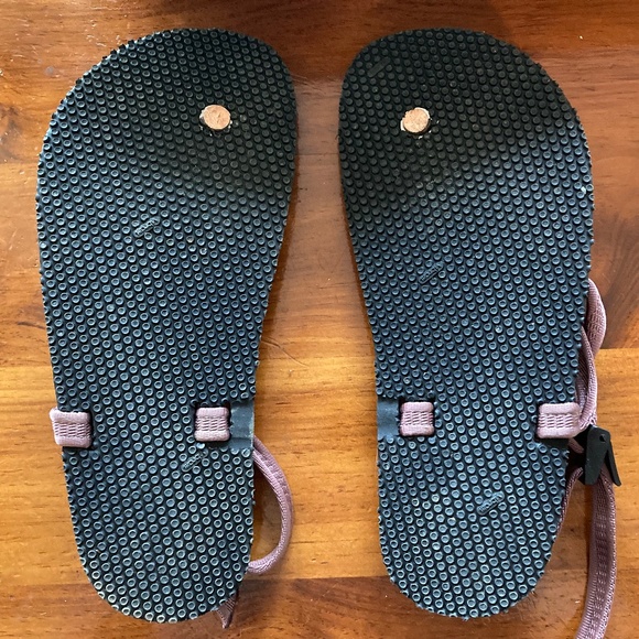 Earthrunners Circadian Sandals - Picture 4 of 4
